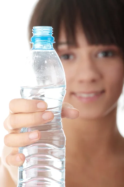 Mulher água potável — Fotografia de Stock