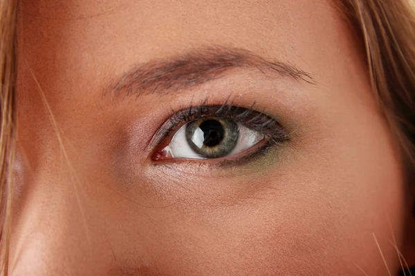 Kvinnans ögon på nära håll — Stockfoto