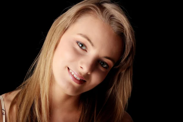 Fiatal gyönyörű nő portré — Stock Fotó