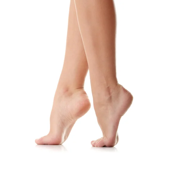 Lång vacker kvinna ben — Stockfoto