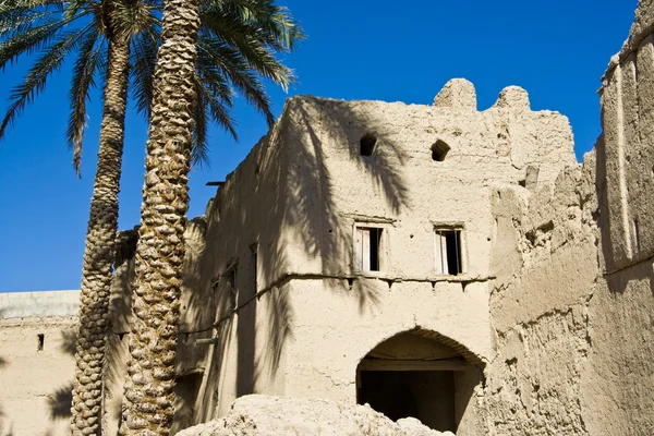Mudbrick building in Bahla, Oman — Stock Photo, Image