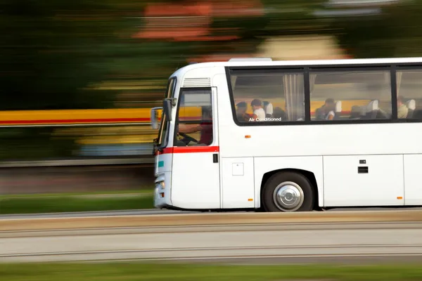 Summer vacation is over and we return home by bus — Stock Photo, Image