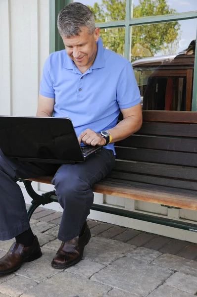 Man Using Computer — Stock Photo, Image