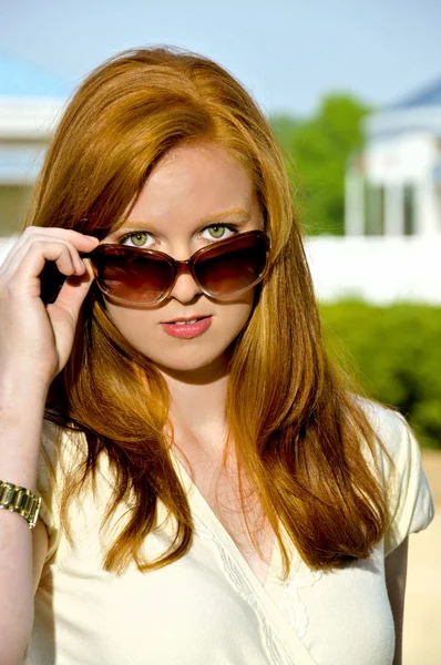 Woman in Sunglasses — Stock Photo, Image