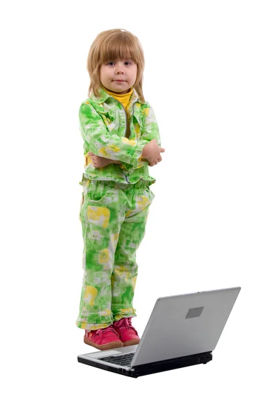 아이가 소녀와 노트북. — 스톡 사진