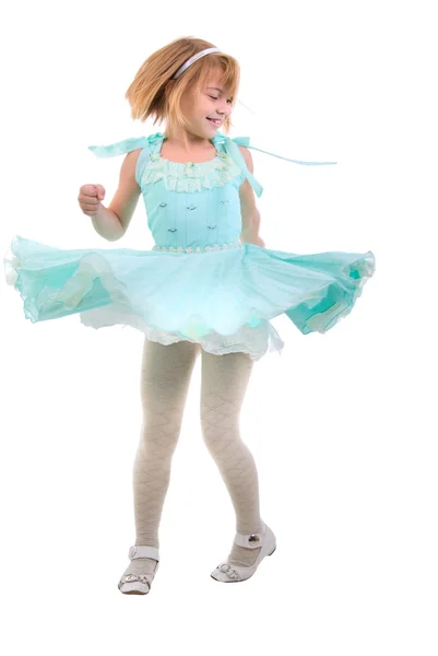 Маленькая танцующая девочка . — стоковое фото