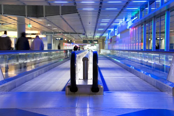 Аеропорт ескалатора — стокове фото
