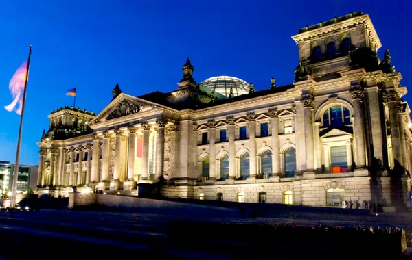 Noc Reichstagu w Berlinie — Zdjęcie stockowe