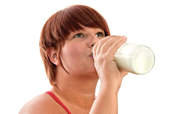 Frau trinkt Milch — Foto Stock