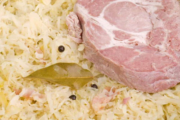 Cooked ribs with sauerkraut — Stock Photo, Image