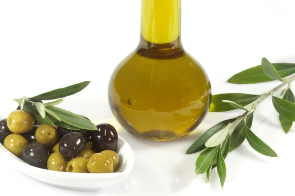 Olivový olej s olivami — Stock fotografie