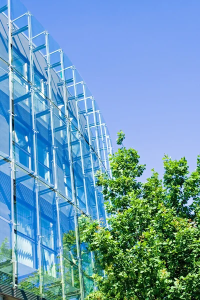 Edificio empresarial ecológico — Foto de Stock