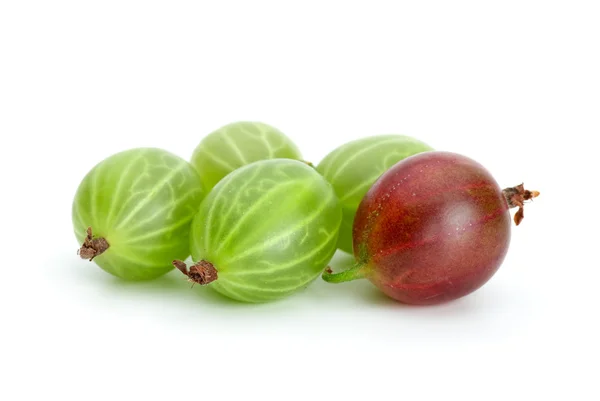 Einige grüne und rote Stachelbeeren — Stockfoto