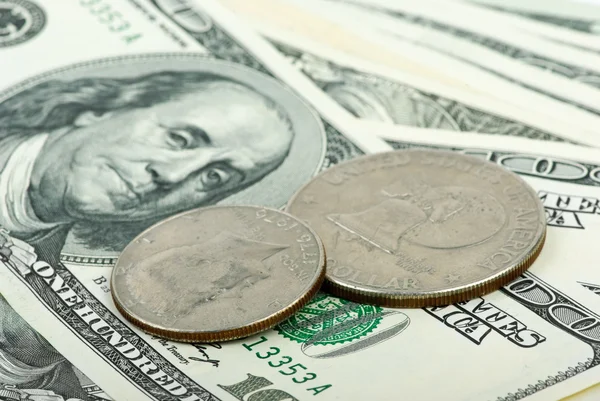 Dollar: sedlar och mynt närbild — Stockfoto