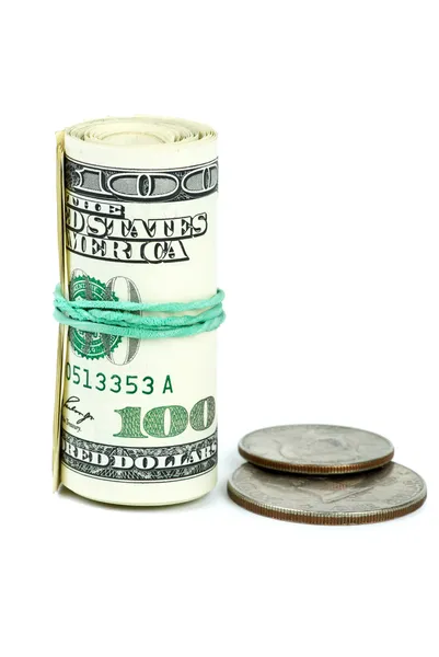 Rolka 100 dolarów banknotów dokręcone banem gumowe — Zdjęcie stockowe
