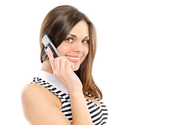 Vacker kvinna talar via telefon — Stockfoto