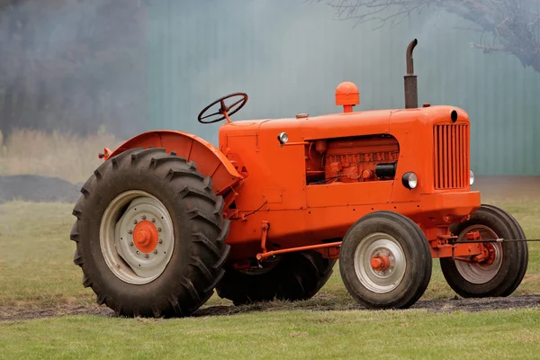Oldtimer-Traktor — Stockfoto