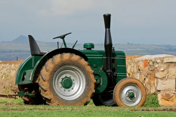 Vintage tractor — Stock Photo, Image