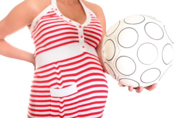 Embarazada del vientre y pelota de fútbol. Esto será un niño. ! — Foto de Stock