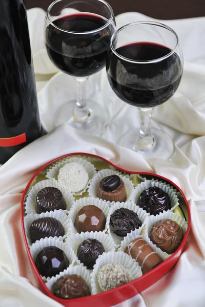Vin, choklad och nougat dekoration — Stockfoto