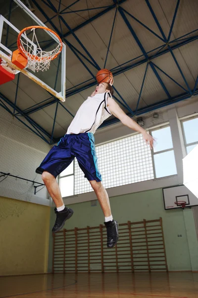 Salto de basquete — Fotografia de Stock