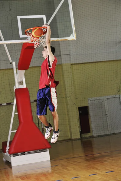 Salto de baloncesto —  Fotos de Stock