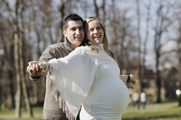 Ευτυχή εγκυμοσύνη — Φωτογραφία Αρχείου
