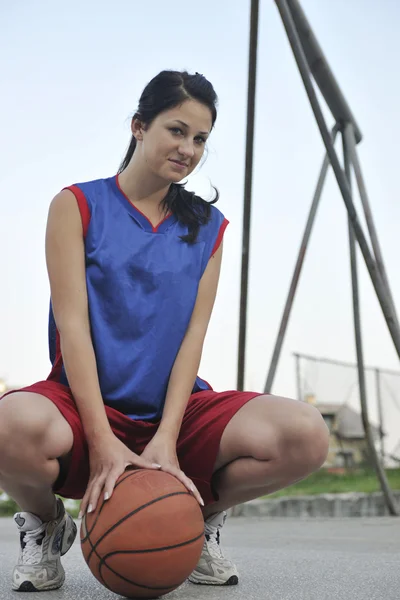 Woman basketball — Stock Photo, Image