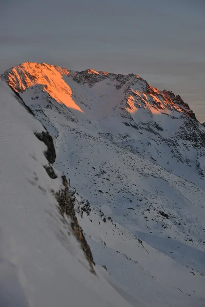 Gebirgsschnee Frischer Sonnenuntergang Skigebiet Frankreich Val Thorens — Stockfoto