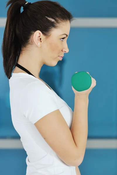 Schöne Junge Frau Fitness Workout Mit Gewichten Sportverein — Stockfoto