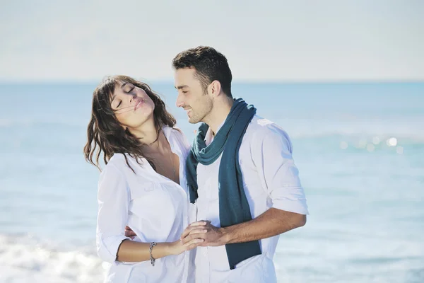 Felice Giovane Coppia Abbigliamento Bianco Hanno Ricreazione Romantica Divertimento Bella — Foto Stock