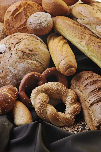 Färskt Hälsosamt Naturligt Bröd Matgrupp Studio Bord — Stockfoto