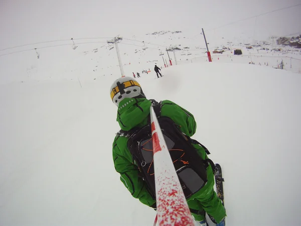 Les Jeunes Adultes Ont Une Belle Journée Station Ski Saison — Photo