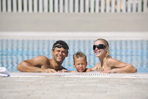 Happy Young Family Have Fun Swimming Pool Summer Vacation — Stock Photo, Image