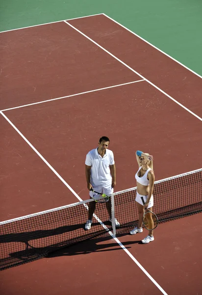 Boldog Fiatal Pár Játék Tenisz Játék Szabadtéri Férfi — Stock Fotó