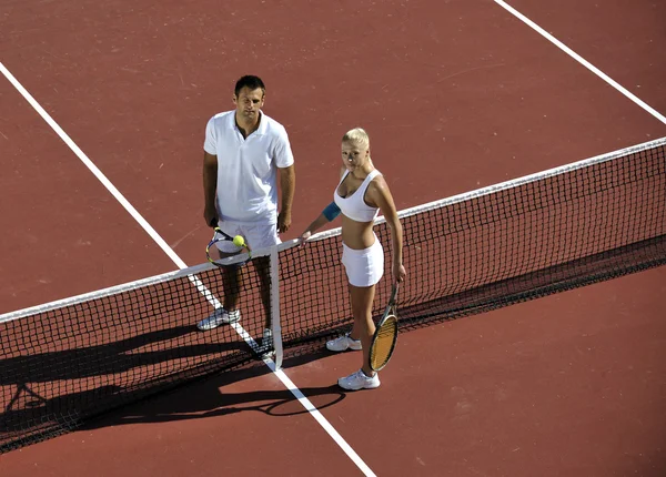 Glückliches Junges Paar Spielt Tennisspiel Freien Mann Und Frau — Stockfoto