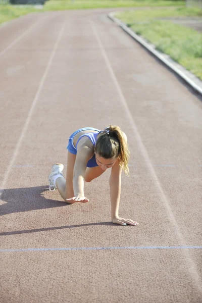 Joven Mujer Finaly Pasando Línea Finis Atletismo Pista Carreras — Foto de Stock