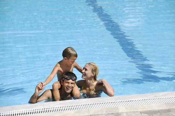 Happy Young Family Have Fun Swimming Pool Summer Vacation — Stock Photo, Image