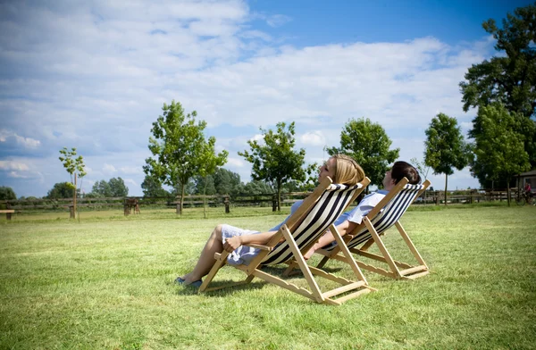 stock image Young couple relaxing ouside