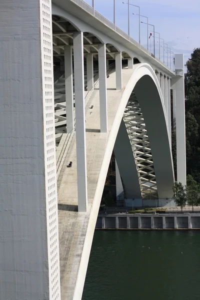 Betonowy most — Zdjęcie stockowe