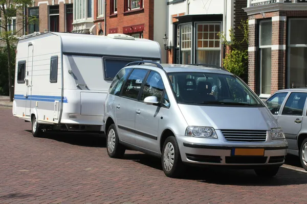 Car and caravan — Stock Photo, Image