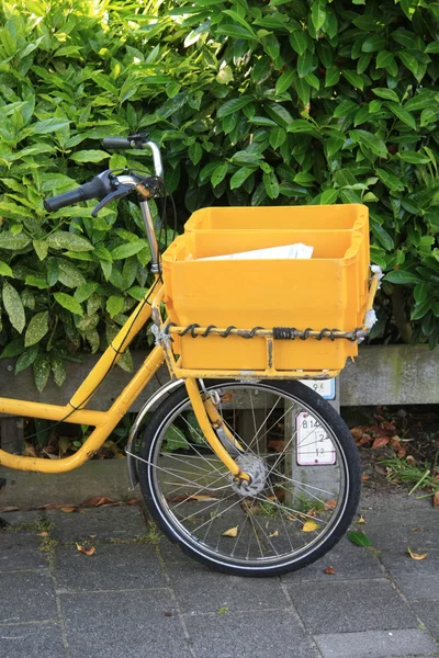 Пошта велосипеда — стокове фото