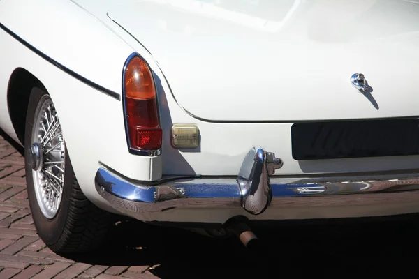 Κλασικό λευκό σπορ αυτοκίνητο — Φωτογραφία Αρχείου