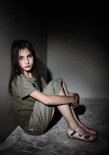 Neglected little girl — Stock Photo, Image