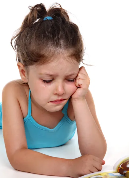Kleines Mädchen in Tränen — Stockfoto