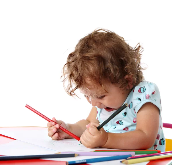 Щаслива дівчинка з кольоровими олівцями — стокове фото