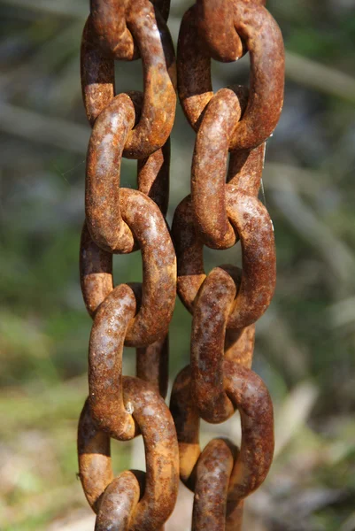 Zardzewiały łańcuch — Zdjęcie stockowe