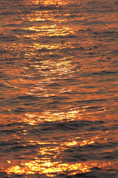 Deniz su doku gün batımında — Stok fotoğraf