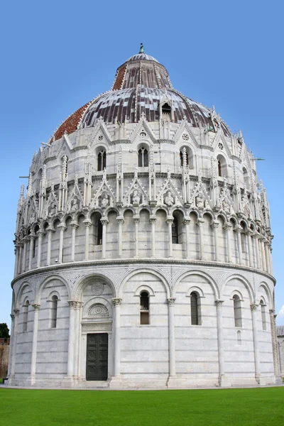 Baptistry of St. John in Pisa, Italy — Stock Photo, Image
