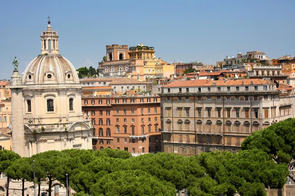 Traian column and Santa Maria di Loreto, Rome, Italiy — Stock Photo, Image